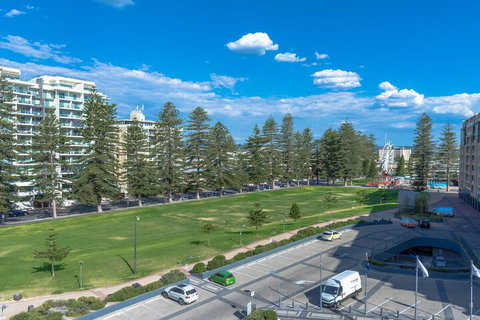 Seaview Penthouse - Tourism Hervey Bay 5