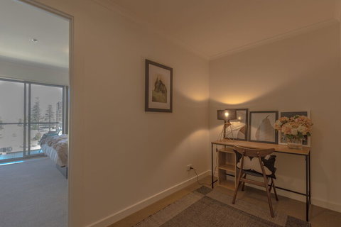 Seaview Penthouse - Tourism Hervey Bay 3