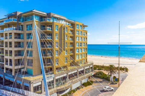 Seaview Penthouse - Tourism Hervey Bay 6