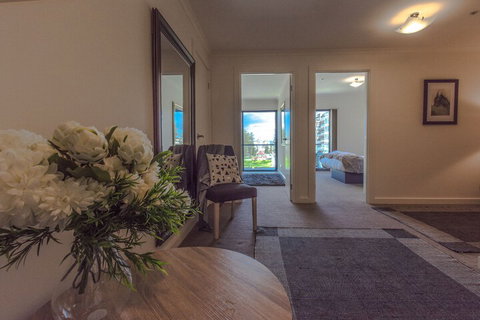 Seaview Penthouse - Tourism Hervey Bay 4