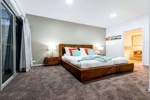 Ulverstone River Edge Apartments - Hervey Bay Accommodation 3