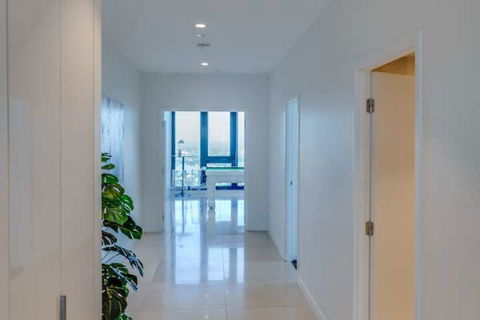Melbourne City Apartments - Teri - Hervey Bay Accommodation 7