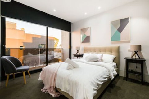 SOPHIA, 2BDR North Melbourne House - Tourism Hervey Bay 0