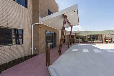 Club Maclean Motel - Hervey Bay Accommodation 2