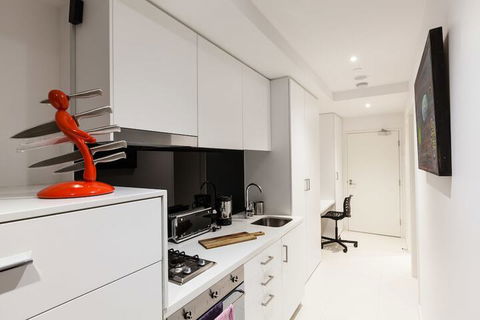 CLARK, 1BDR Melbourne Apartment - Hervey Bay Accommodation 4