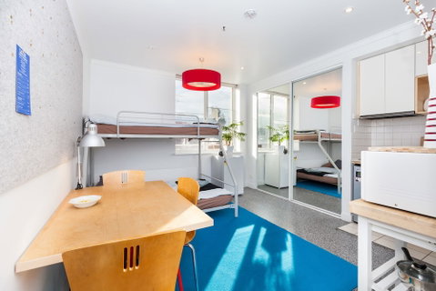 HENRIETTA, Carlton Studio Apartment - Hervey Bay Accommodation 2
