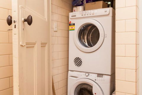 MADELINE, 1BDR Fitzroy Apartment - Tourism Hervey Bay 2