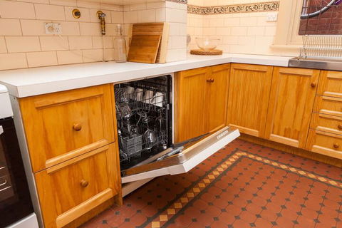 MADELINE, 1BDR Fitzroy Apartment - Tourism Hervey Bay 5