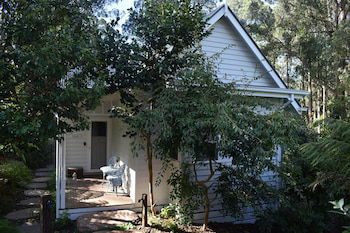 Forest Edge Cottage At Merrow Cottages - Hervey Bay Accommodation 6