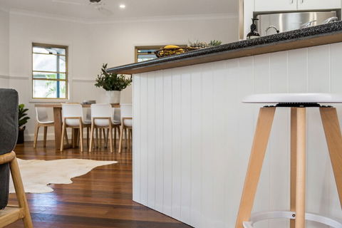 Barefoot Lane - Hervey Bay Accommodation 2