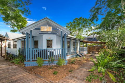 Barefoot Lane - Hervey Bay Accommodation 0