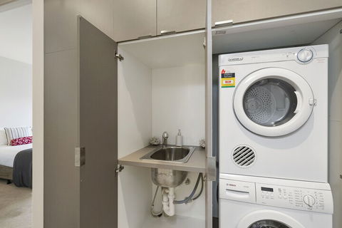 Pier Point 105 - Hervey Bay Accommodation 7