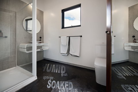 Reverie 101 - Hervey Bay Accommodation 1