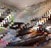 Wombat Hill Lodge - Hervey Bay Accommodation