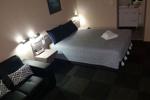 Banksia Motel - Hervey Bay Accommodation 2