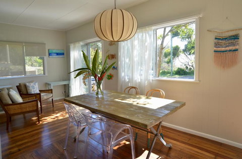Tallowood Beachfront Cottage - Hervey Bay Accommodation 2
