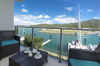 Blue On Blue Superior Studio Room 1221 - Hervey Bay Accommodation 0