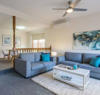 Parkview Villa 2 Luxury 3 Bedroom Home - Tourism Hervey Bay