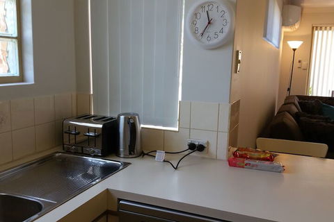 Azure Villa - Hervey Bay Accommodation 4