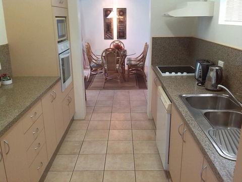 Palm Cove Penthouse Accommodation - Hervey Bay Accommodation 5