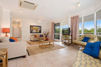 Palm Cove Penthouse Accommodation - Hervey Bay Accommodation 4