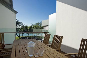 Maggies Beachfront Apt. 6 - Tourism Hervey Bay 0