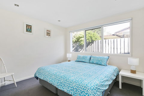Front Beach House - Hervey Bay Accommodation 6