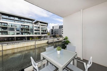 Accommodate Canberra - Lakefront - Hervey Bay Accommodation 3