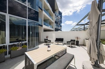 Accommodate Canberra - Lakefront - Hervey Bay Accommodation 6
