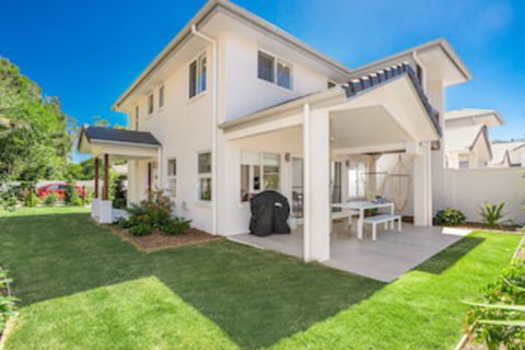A PERFECT STAY - Amity At Seadrift - Hervey Bay Accommodation 0