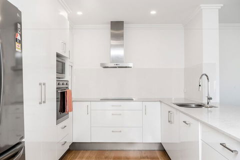 A PERFECT STAY - Amity At Seadrift - Hervey Bay Accommodation 3