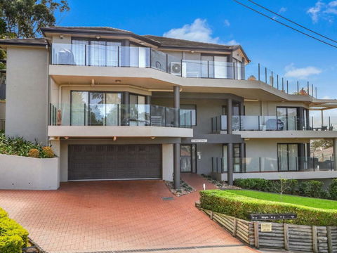 Ash Sienna 2 / 49 Ash Street Terrigal - Hervey Bay Accommodation 1