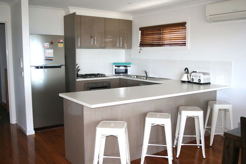 Cowes On The Bay - Hervey Bay Accommodation 2