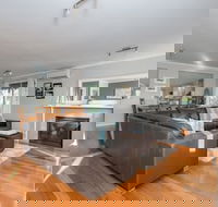 Orcades Beach House - Hervey Bay Accommodation