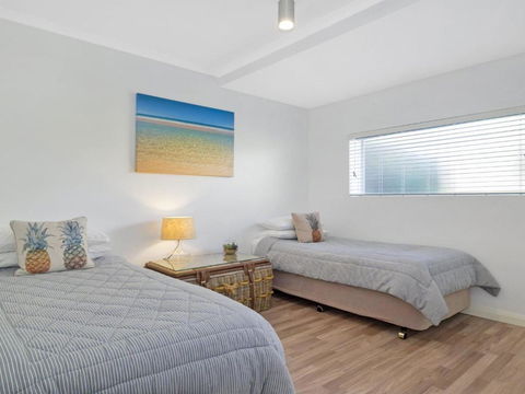 Poolside At Iluka Resort Apartments - Tourism Hervey Bay 4