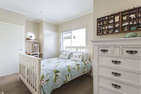 Nautilus Sparkling Pool & Walk To Sorrento - Hervey Bay Accommodation 6