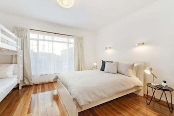 Sunderland Bay VIC Hervey Bay Accommodation