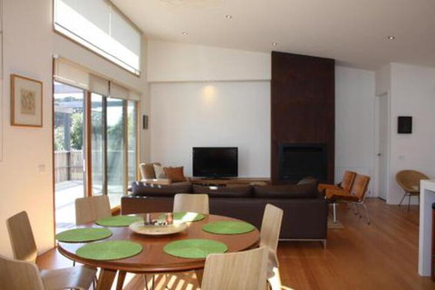 Swan Sea - Hervey Bay Accommodation 3
