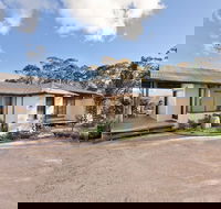 Summer House - Tourism Hervey Bay