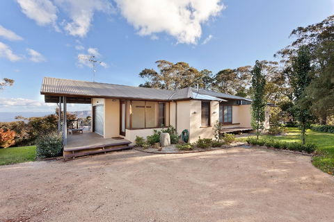 Summer House - Hervey Bay Accommodation 0