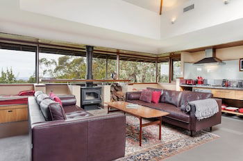 Summer House - Hervey Bay Accommodation 1