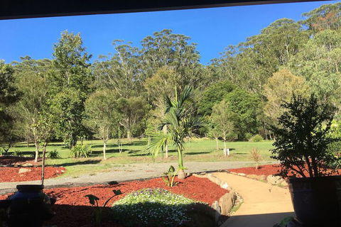 Arcadia Retreat - Tourism Hervey Bay 1