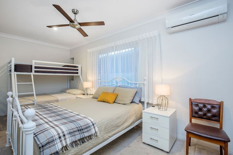 Lakehouse Family Oasis - Hervey Bay Accommodation 1