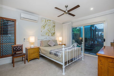 Lakehouse Family Oasis - Hervey Bay Accommodation 6