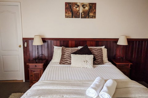 Nannup Hideaway - Hervey Bay Accommodation 3