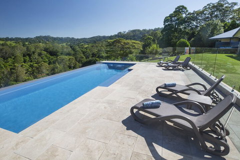 Mapleton Springs - Hervey Bay Accommodation 3