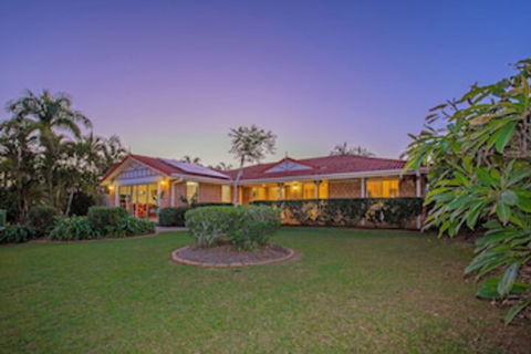 Anaheim Family Oasis - Hervey Bay Accommodation 0