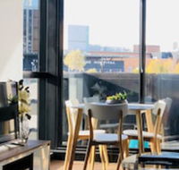 LVL 11 Cosy Apartment Near Lygon St - Tourism Hervey Bay