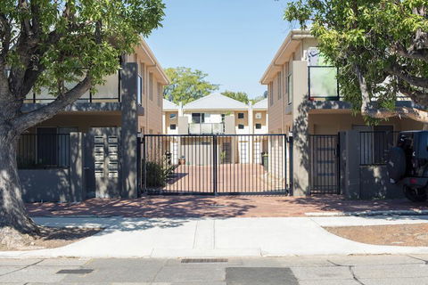 Midland Haven - Midland WA - Tourism Hervey Bay 4