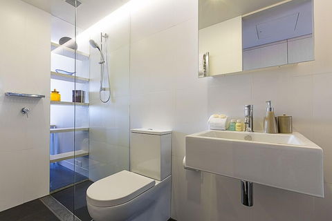 Accommodate Canberra - Nishi - Tourism Hervey Bay 5